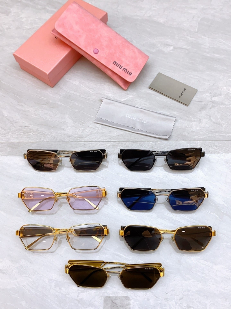 Miu miu Sunglasses